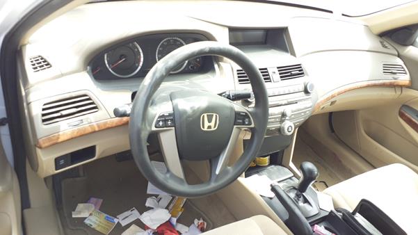 Photo 13 VIN: 1HGCP2F36AA066877 - HONDA ACCORD 