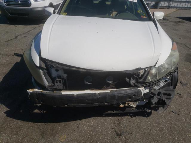 Photo 8 VIN: 1HGCP2F36AA067432 - HONDA ACCORD LX 