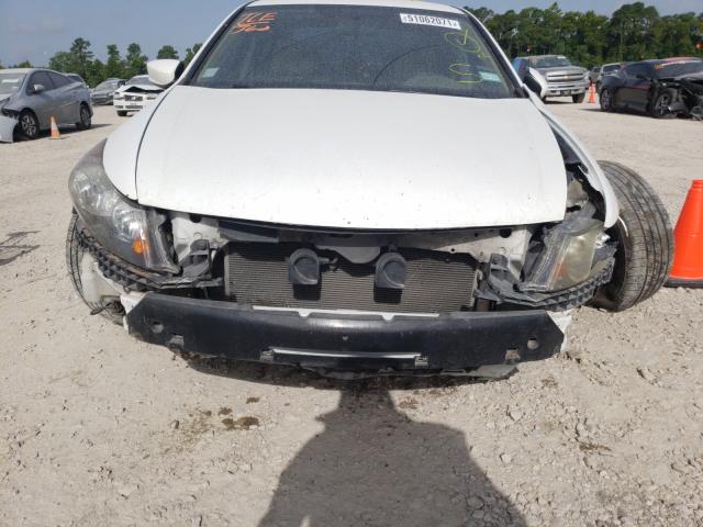 Photo 8 VIN: 1HGCP2F36AA071383 - HONDA ACCORD LX 