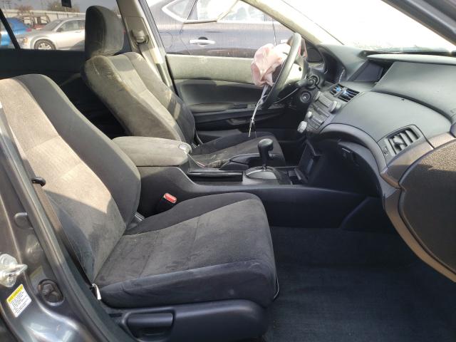 Photo 4 VIN: 1HGCP2F36AA072971 - HONDA ACCORD LX 