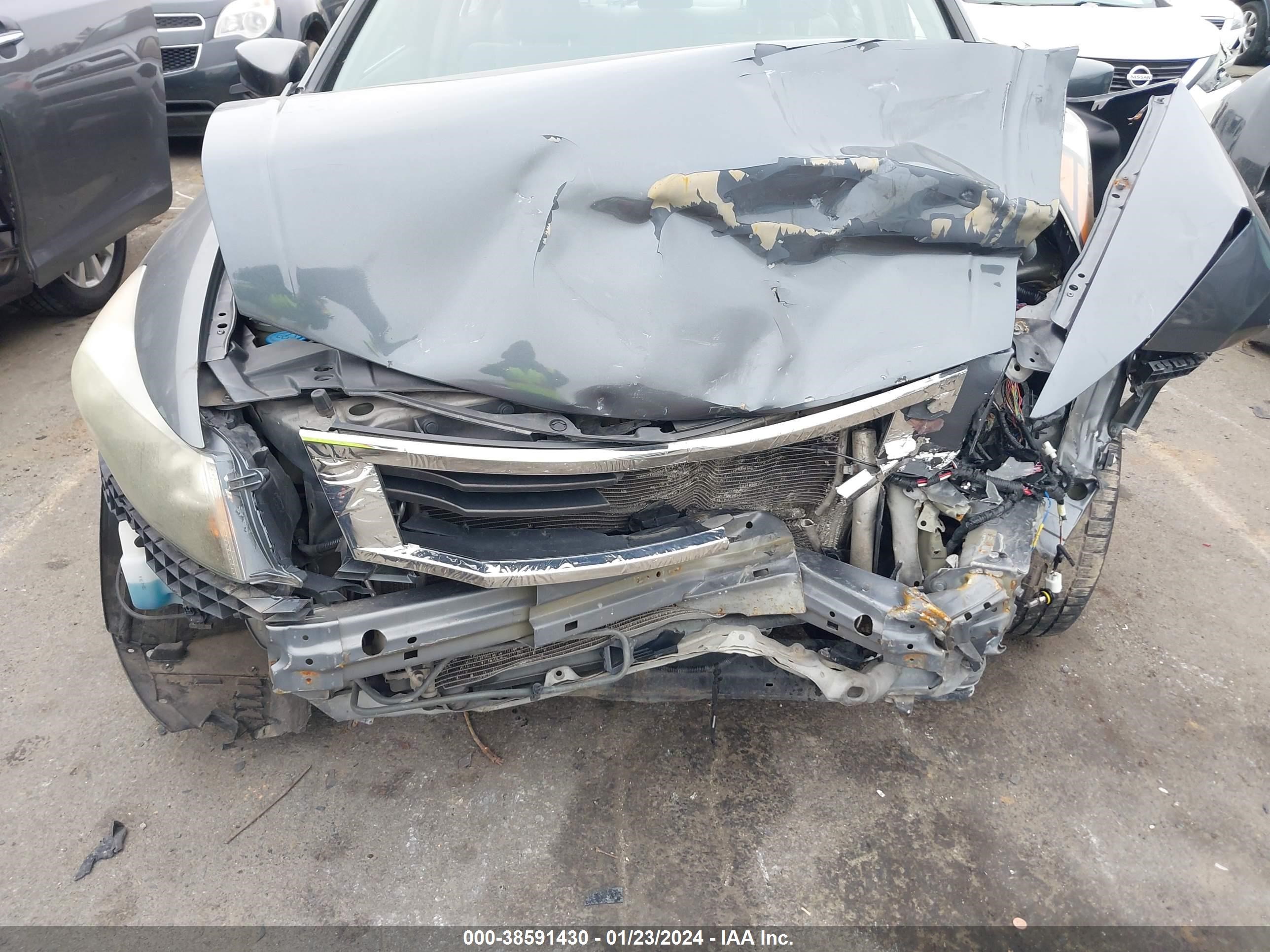 Photo 5 VIN: 1HGCP2F36AA091424 - HONDA ACCORD 