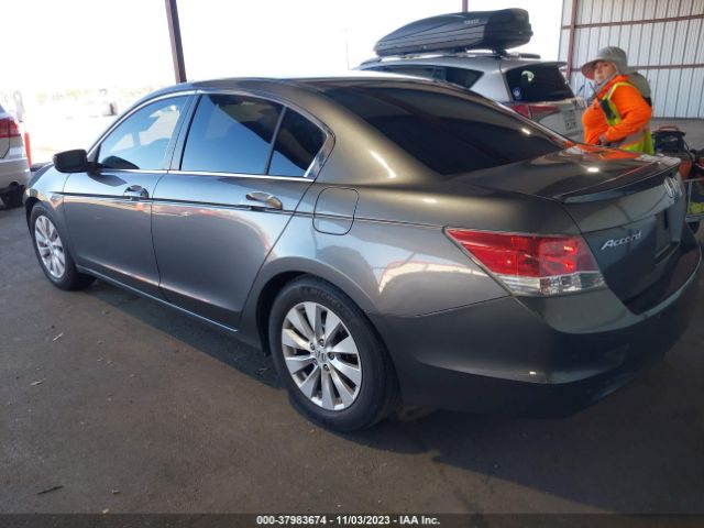 Photo 2 VIN: 1HGCP2F36AA123675 - HONDA ACCORD SDN 