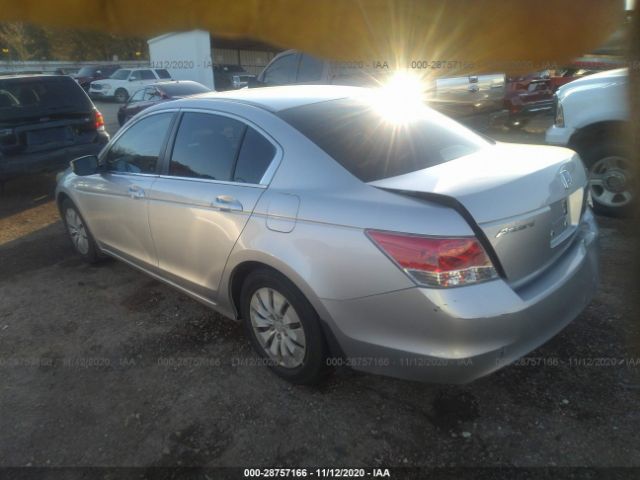 Photo 2 VIN: 1HGCP2F36AA126334 - HONDA ACCORD SDN 