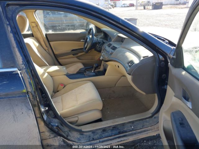 Photo 4 VIN: 1HGCP2F36AA153694 - HONDA ACCORD 