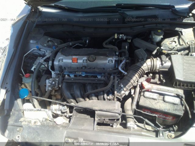 Photo 9 VIN: 1HGCP2F36AA188879 - HONDA ACCORD SDN 