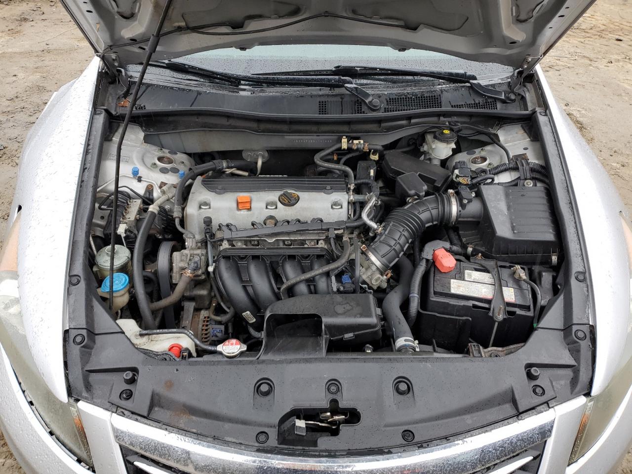 Photo 10 VIN: 1HGCP2F36BA020628 - HONDA ACCORD 