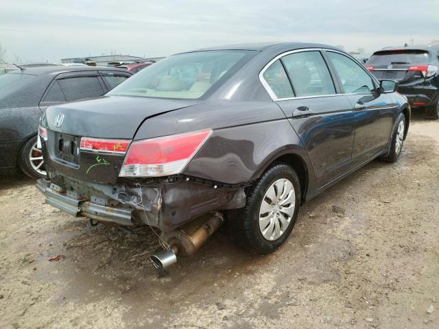 Photo 3 VIN: 1HGCP2F36BA043648 - HONDA ACCORD LX 