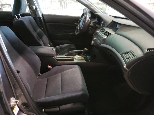 Photo 4 VIN: 1HGCP2F36BA058778 - HONDA ACCORD LX 