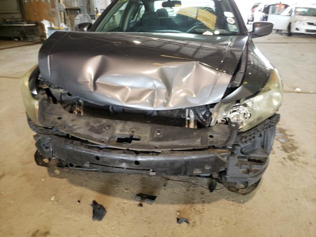 Photo 8 VIN: 1HGCP2F36BA058778 - HONDA ACCORD LX 