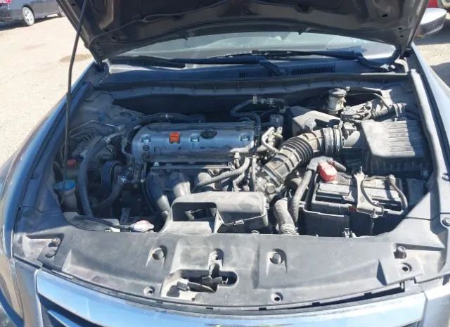 Photo 9 VIN: 1HGCP2F36BA063088 - HONDA ACCORD SDN 