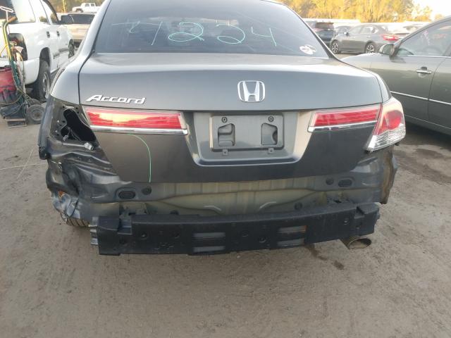 Photo 8 VIN: 1HGCP2F36BA080697 - HONDA ACCORD LX 