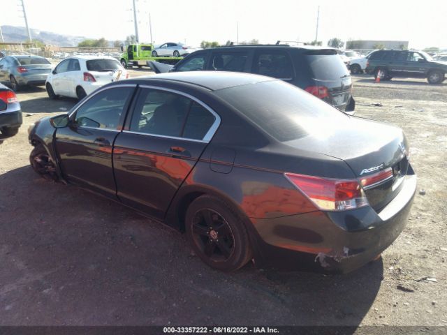 Photo 2 VIN: 1HGCP2F36BA082899 - HONDA ACCORD SDN 