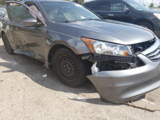 Photo 8 VIN: 1HGCP2F36BA121572 - HONDA ACCORD LX 