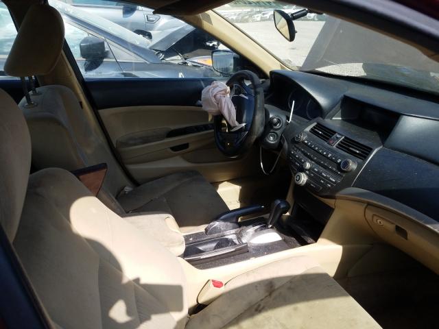 Photo 4 VIN: 1HGCP2F36BA122415 - HONDA ACCORD LX 