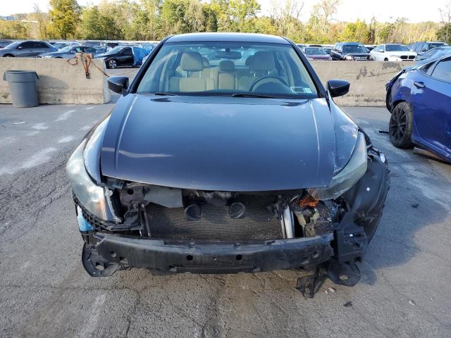 Photo 4 VIN: 1HGCP2F36BA126853 - HONDA ACCORD LX 