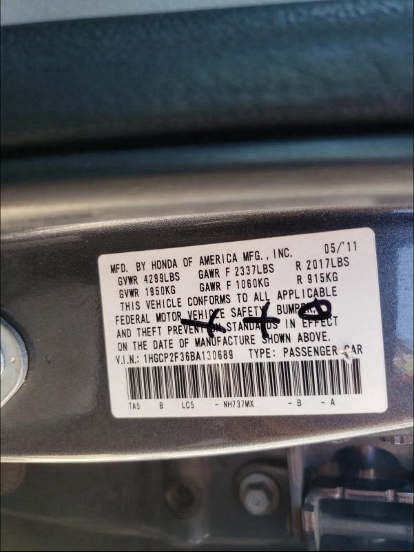 Photo 9 VIN: 1HGCP2F36BA130689 - HONDA ACCORD LX 