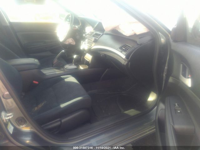 Photo 4 VIN: 1HGCP2F36CA071189 - HONDA ACCORD SDN 