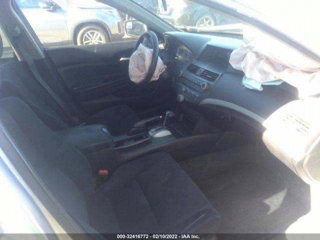 Photo 4 VIN: 1HGCP2F36CA090759 - HONDA ACCORD SDN 