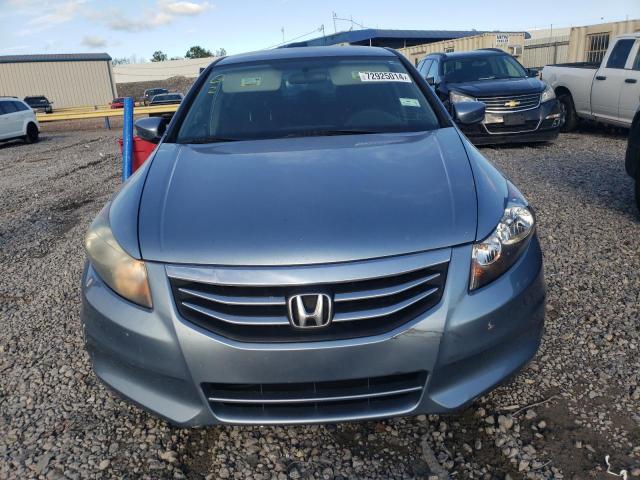 Photo 4 VIN: 1HGCP2F36CA116857 - HONDA ACCORD LX 