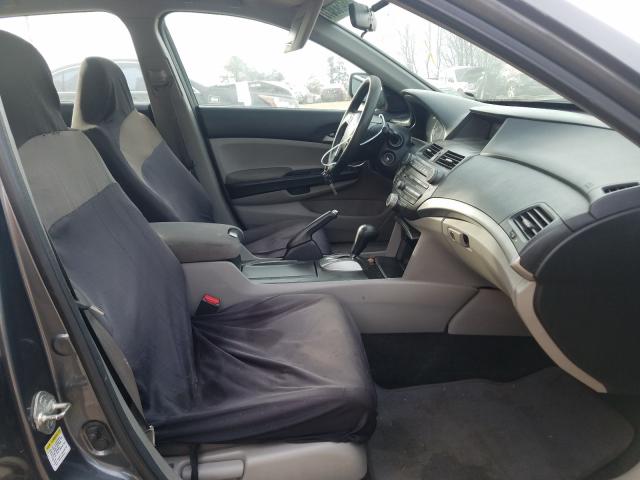 Photo 4 VIN: 1HGCP2F36CA139703 - HONDA ACCORD LX 