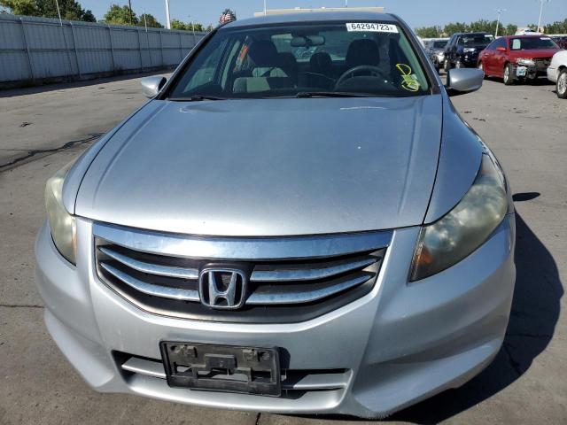 Photo 4 VIN: 1HGCP2F36CA166240 - HONDA ACCORD LX 