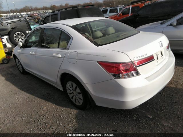 Photo 2 VIN: 1HGCP2F36CA180851 - HONDA ACCORD SDN 