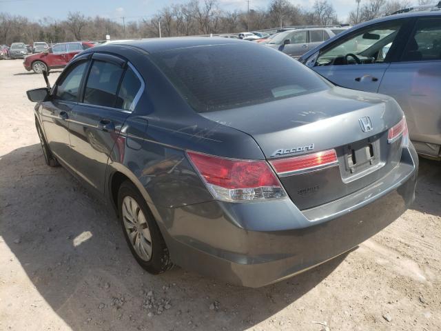 Photo 2 VIN: 1HGCP2F36CA206929 - HONDA ACCORD LX 