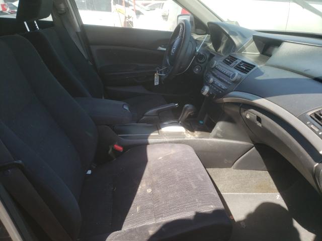 Photo 4 VIN: 1HGCP2F36CA206929 - HONDA ACCORD LX 