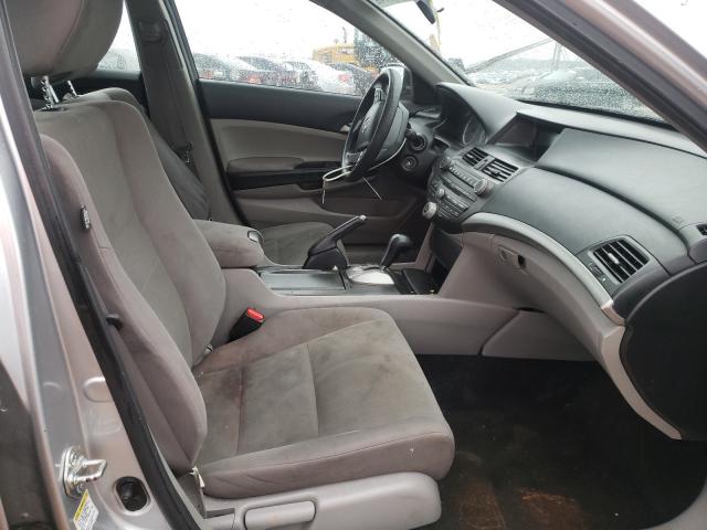 Photo 4 VIN: 1HGCP2F36CA246556 - HONDA ACCORD LX 