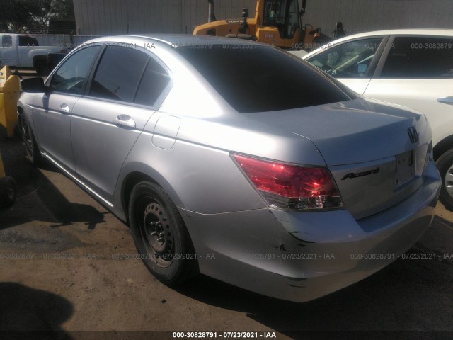 Photo 2 VIN: 1HGCP2F37AA001715 - HONDA ACCORD SDN 