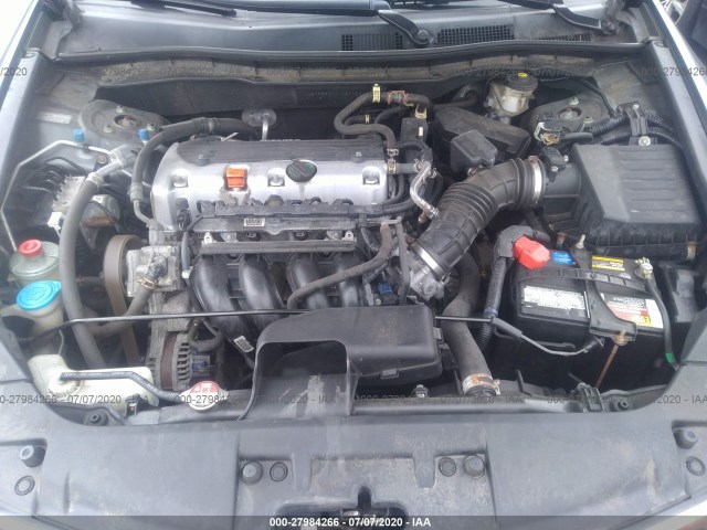 Photo 9 VIN: 1HGCP2F37AA031782 - HONDA ACCORD SDN 