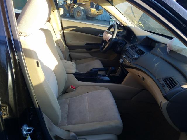 Photo 4 VIN: 1HGCP2F37AA049604 - HONDA ACCORD LX 