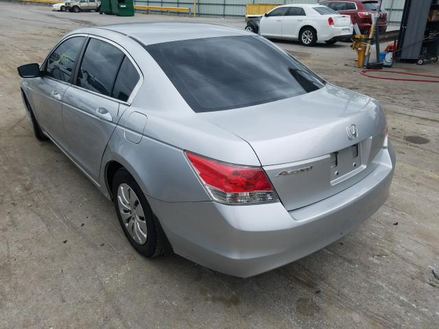 Photo 2 VIN: 1HGCP2F37AA050509 - HONDA ACCORD LX 