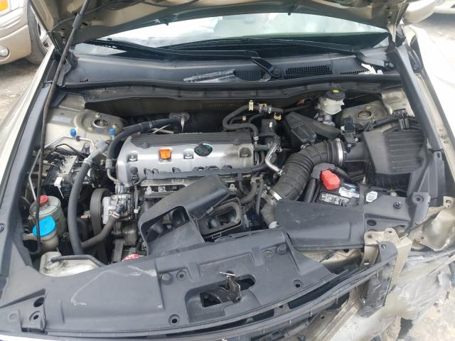 Photo 6 VIN: 1HGCP2F37AA058447 - HONDA ACCORD LX 