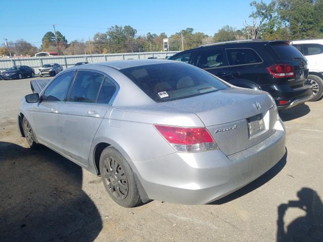 Photo 2 VIN: 1HGCP2F37AA063504 - HONDA ACCORD LX 