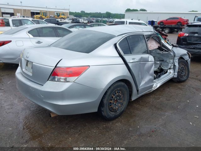 Photo 3 VIN: 1HGCP2F37AA068380 - HONDA ACCORD 