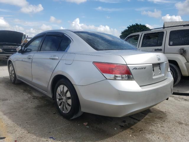 Photo 2 VIN: 1HGCP2F37AA070601 - HONDA ACCORD LX 