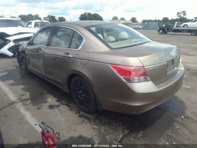 Photo 2 VIN: 1HGCP2F37AA071439 - HONDA ACCORD SDN 