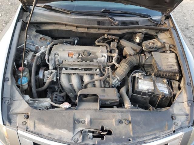 Photo 6 VIN: 1HGCP2F37AA071781 - HONDA ACCORD LX 