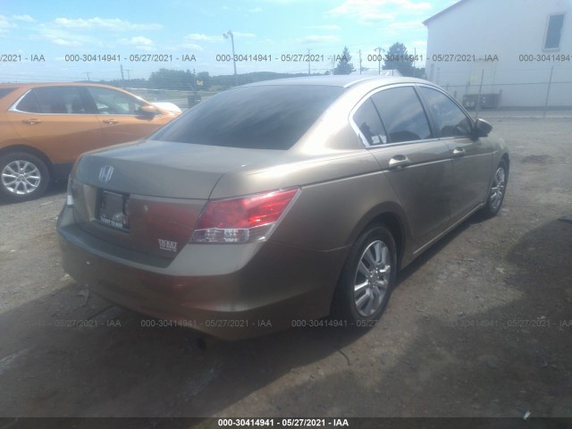 Photo 3 VIN: 1HGCP2F37AA088872 - HONDA ACCORD SDN 