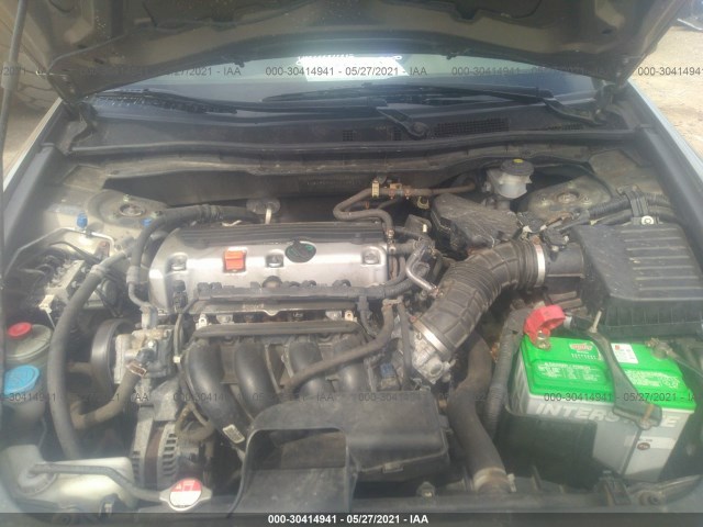 Photo 9 VIN: 1HGCP2F37AA088872 - HONDA ACCORD SDN 