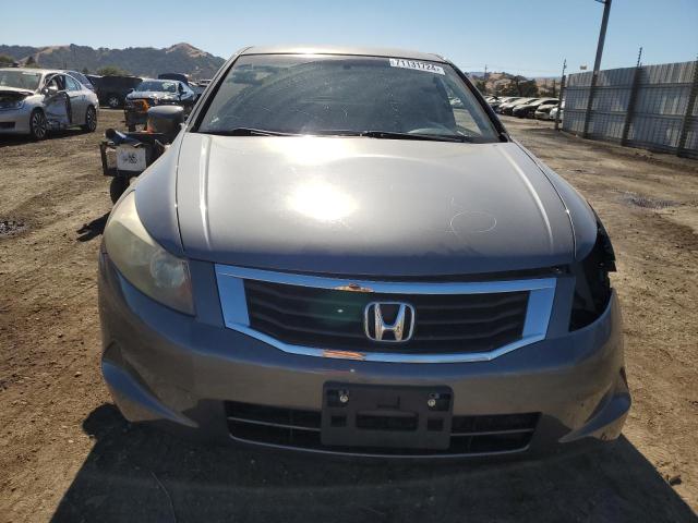 Photo 4 VIN: 1HGCP2F37AA128528 - HONDA ACCORD LX 