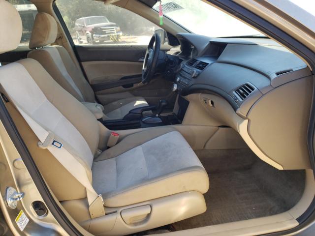 Photo 4 VIN: 1HGCP2F37AA169080 - HONDA ACCORD LX 