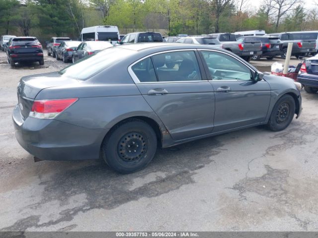 Photo 3 VIN: 1HGCP2F37AA179379 - HONDA ACCORD 