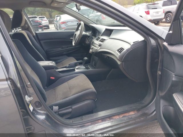 Photo 4 VIN: 1HGCP2F37AA179379 - HONDA ACCORD 