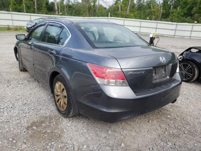 Photo 2 VIN: 1HGCP2F37AA194058 - HONDA ACCORD LX 