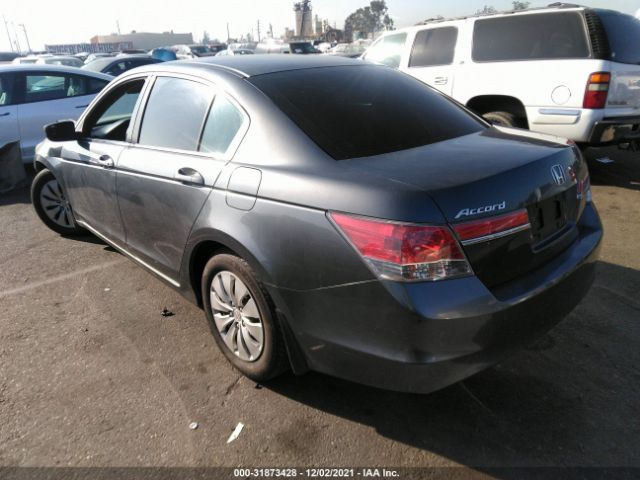 Photo 2 VIN: 1HGCP2F37BA012862 - HONDA ACCORD SDN 