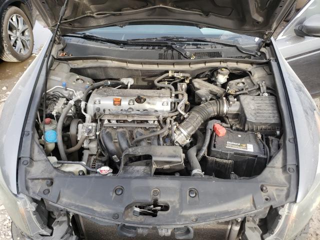 Photo 6 VIN: 1HGCP2F37BA064430 - HONDA ACCORD LX 