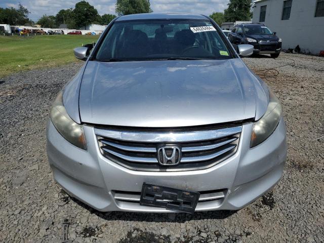 Photo 4 VIN: 1HGCP2F37BA069725 - HONDA ACCORD LX 