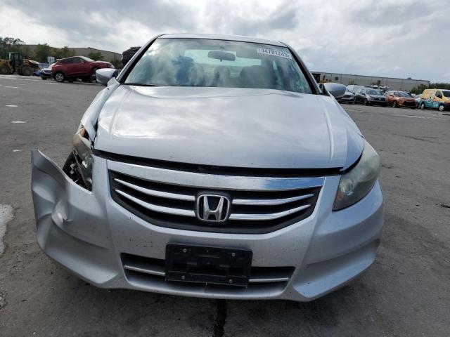 Photo 4 VIN: 1HGCP2F37BA095774 - HONDA ACCORD LX 